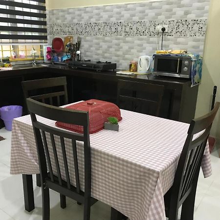 Homestay Talina كُوالا تيرينغانو المظهر الخارجي الصورة