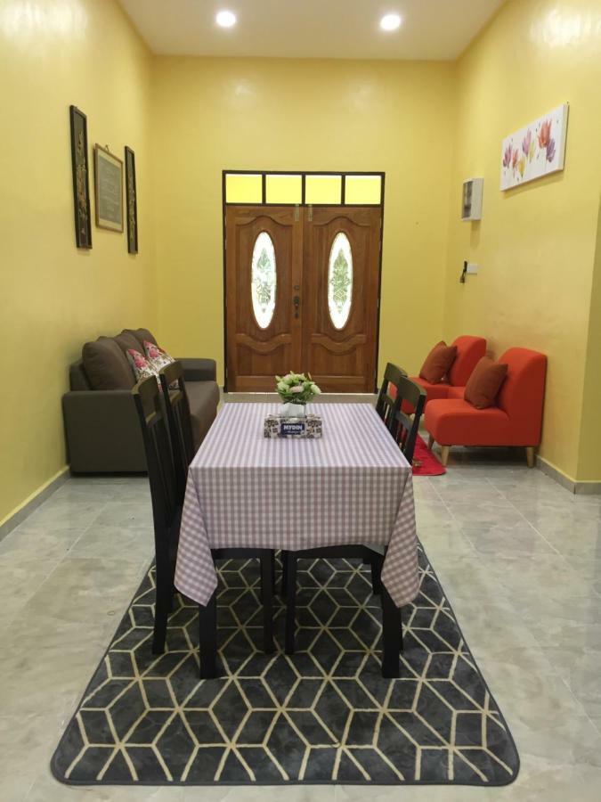 Homestay Talina كُوالا تيرينغانو المظهر الخارجي الصورة