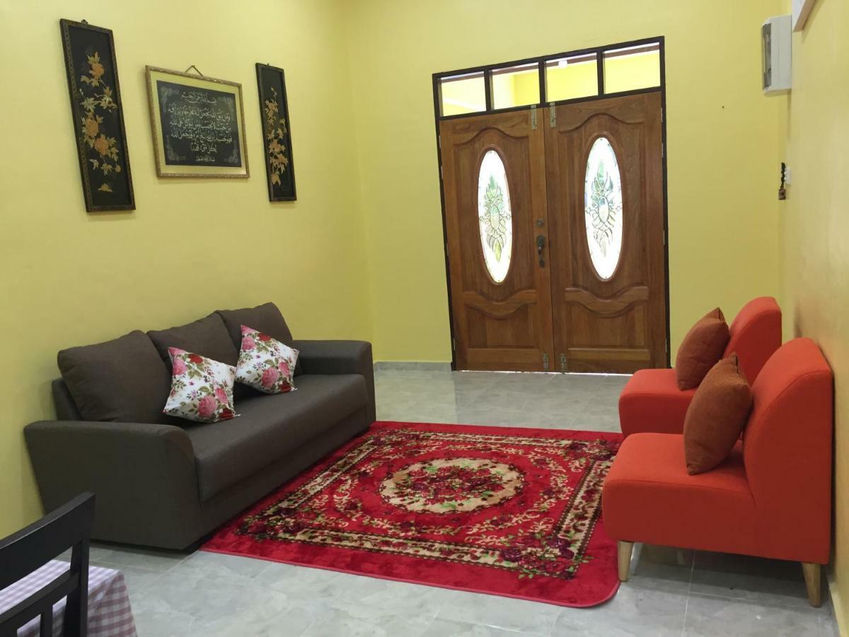 Homestay Talina كُوالا تيرينغانو المظهر الخارجي الصورة